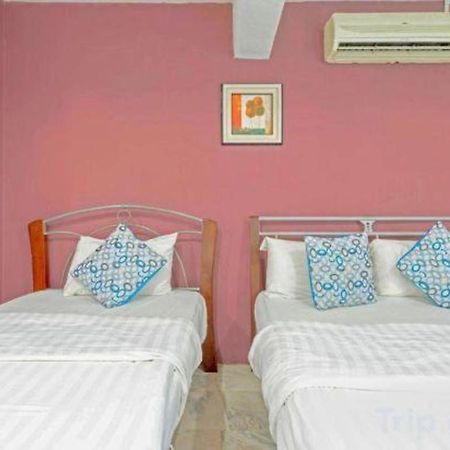Oyo 89874 Gs Golden Star Hotel 세리 켐방안 외부 사진