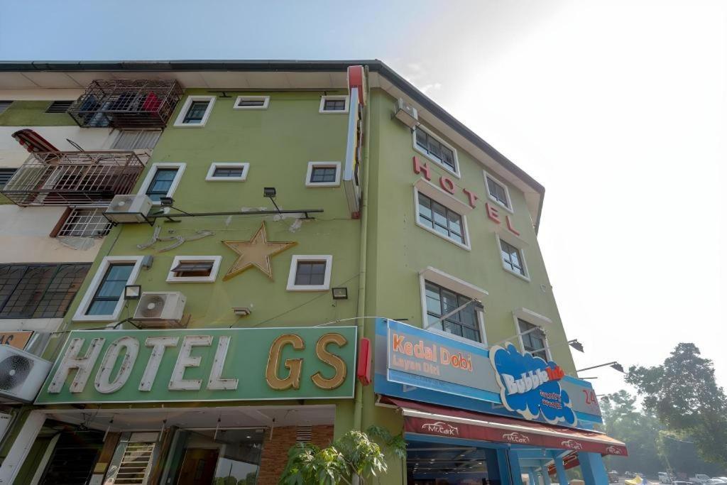Oyo 89874 Gs Golden Star Hotel 세리 켐방안 외부 사진