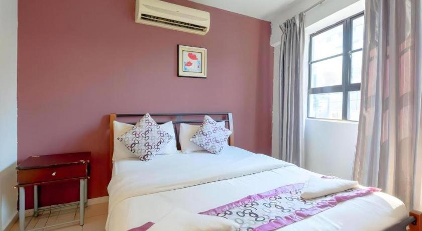 Oyo 89874 Gs Golden Star Hotel 세리 켐방안 외부 사진