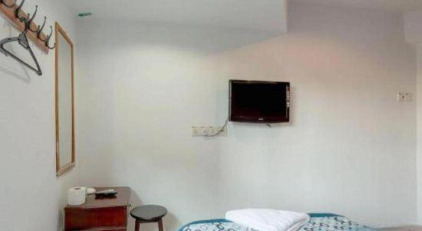 Oyo 89874 Gs Golden Star Hotel 세리 켐방안 외부 사진