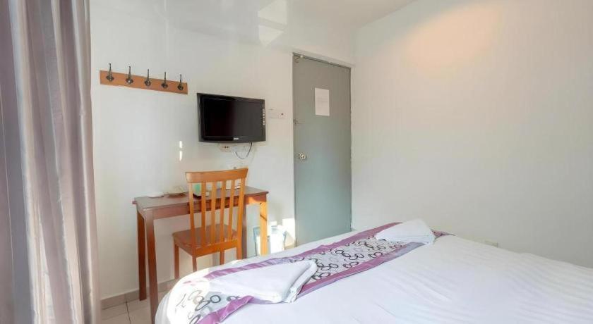 Oyo 89874 Gs Golden Star Hotel 세리 켐방안 외부 사진
